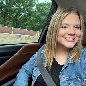 Meet your Posher, Juliya